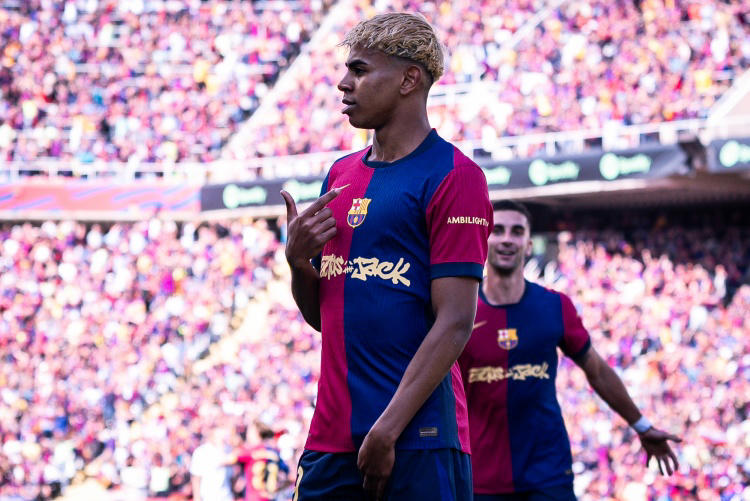 Mundo Deportivo: Barcelona held a private ceremony for Yamyra today, extending his contract until 2031 and giving him the No. 10 jersey. [xueting]