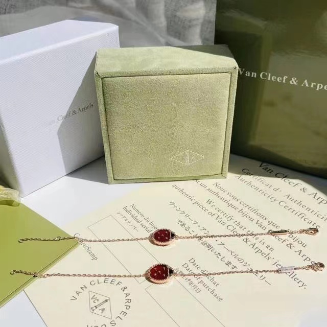 Van Cleef & Arpels Bracelet