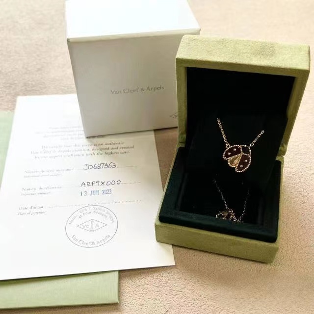 Van Cleef & Arpels necklace