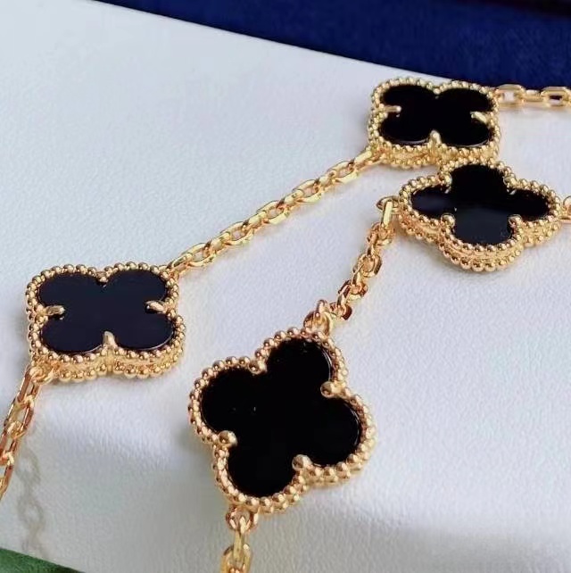 Van Cleef & Arpels necklace