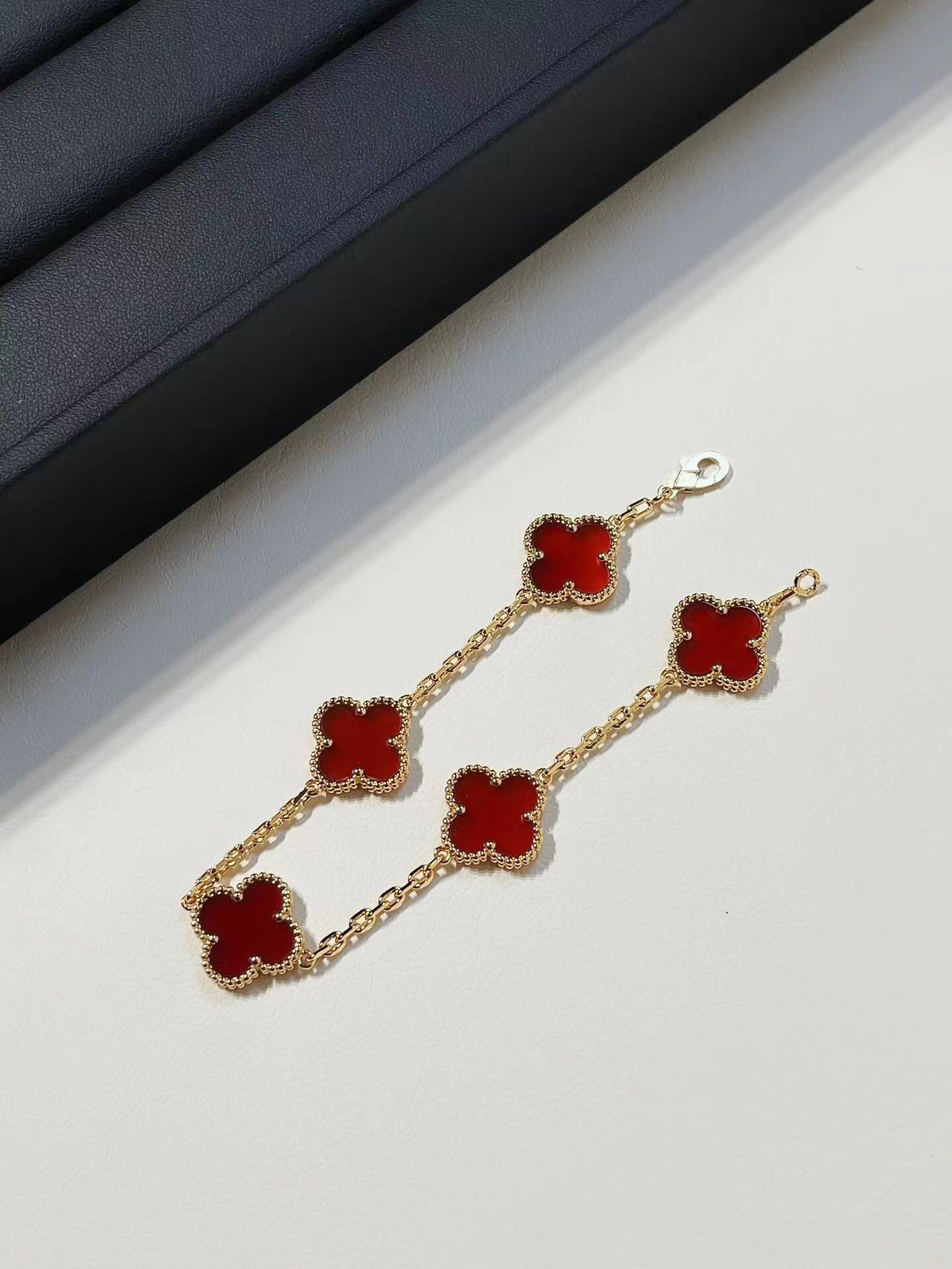 Van Cleef & Arpels bracelet