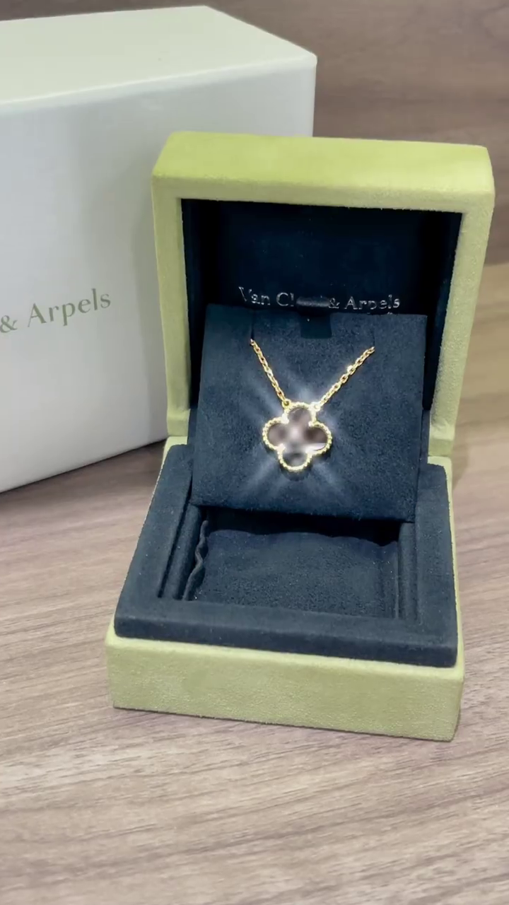 Van Cleef & Arpels necklace
