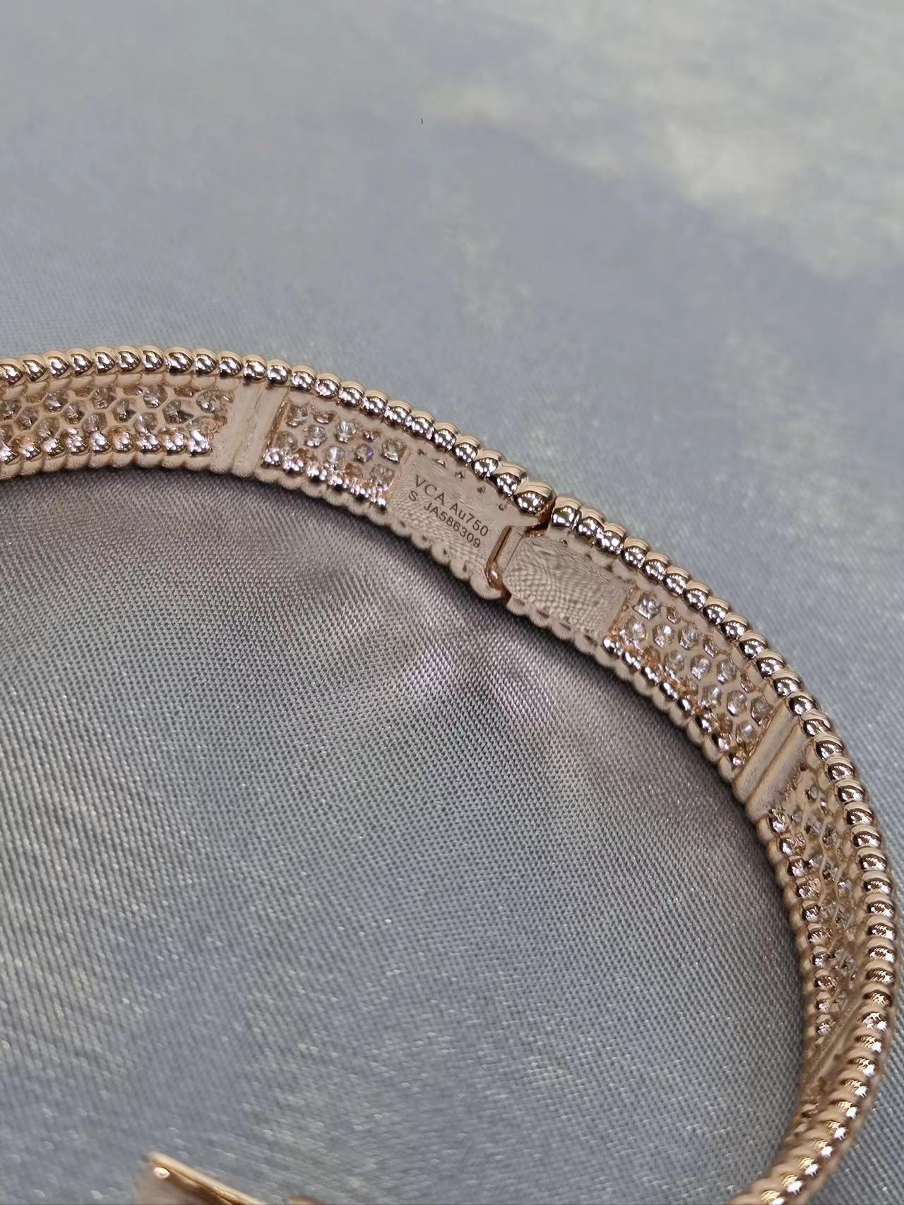 Van Cleef & Arpels Perlée diamonds bracelet