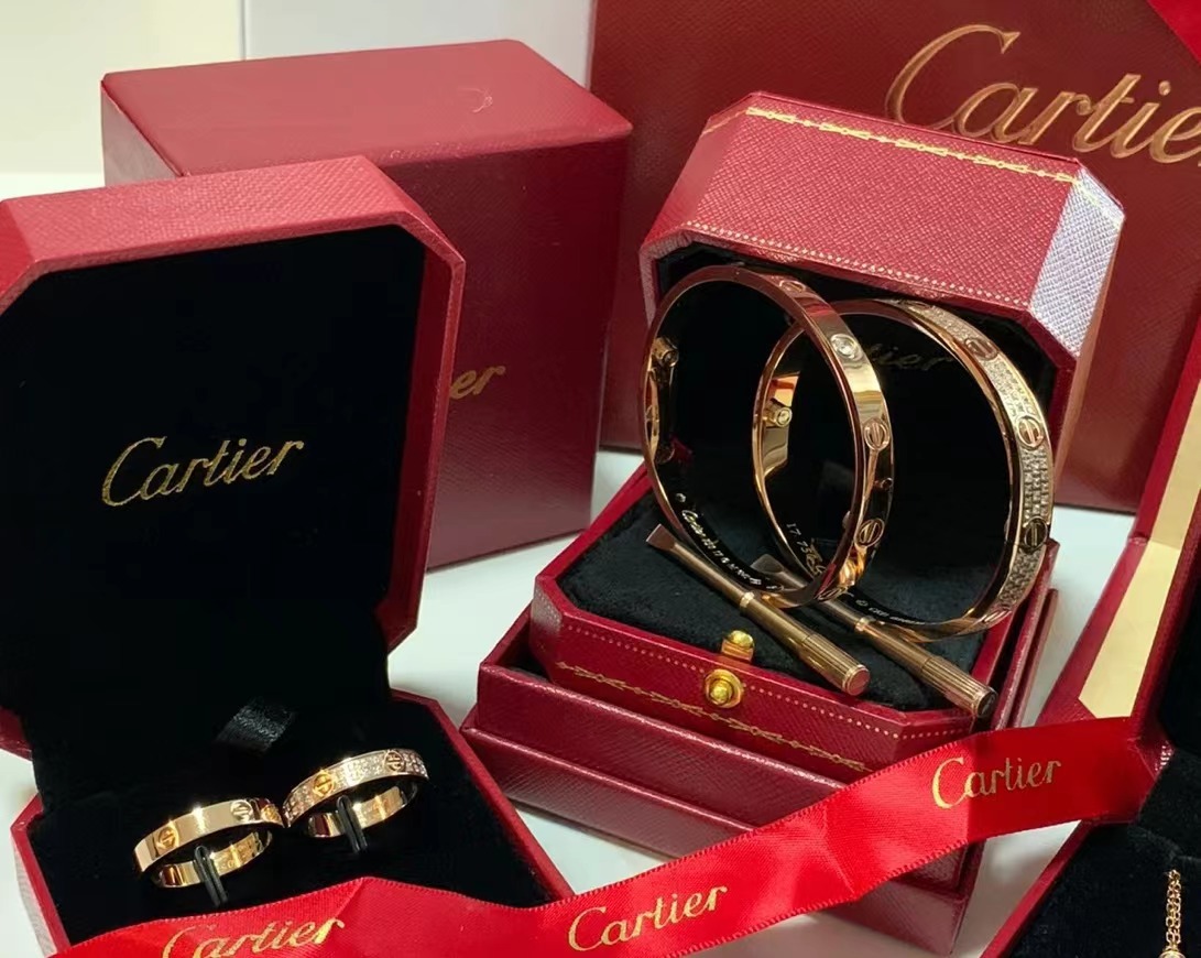CARTIER LOVE BRACELET