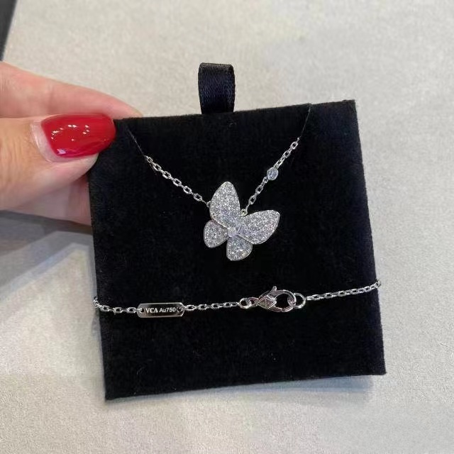 Van Cleef & Arpels  necklace