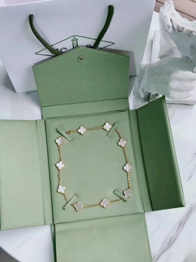 Van Cleef & Arpels necklace