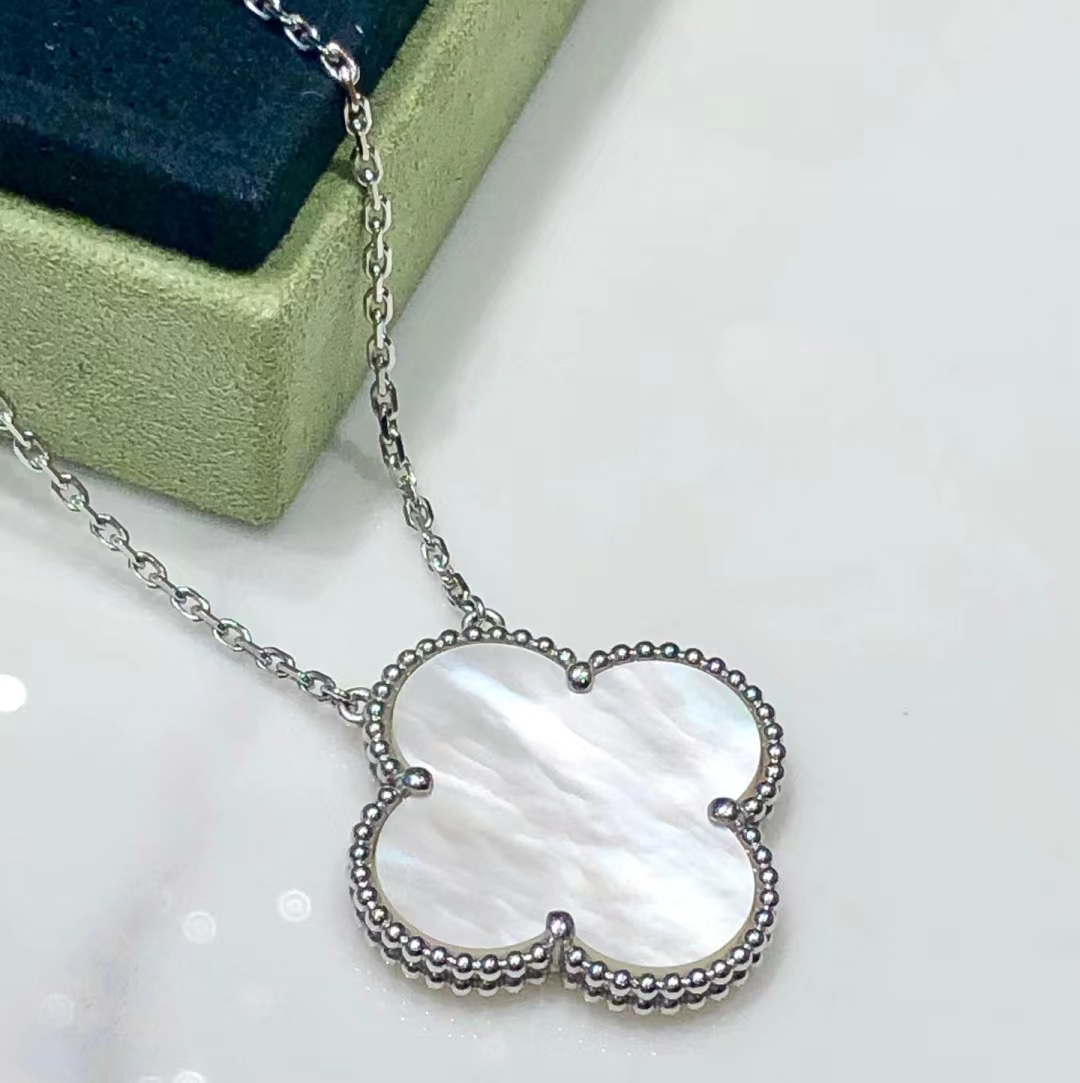 Van Cleef & Arpels necklace