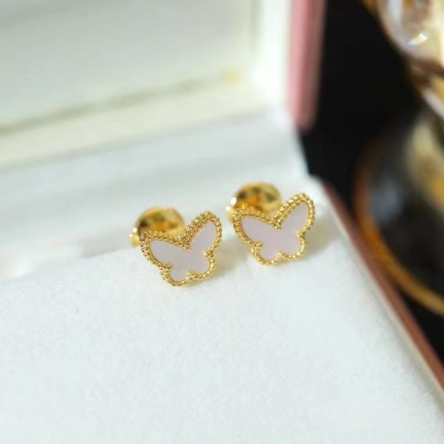 Van Cleef & Arpels Earrings