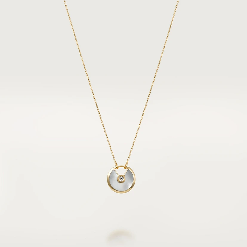 AMULETTE DE CARTIER NECKLACE