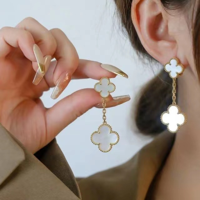 Van Cleef & Arpels Earrings