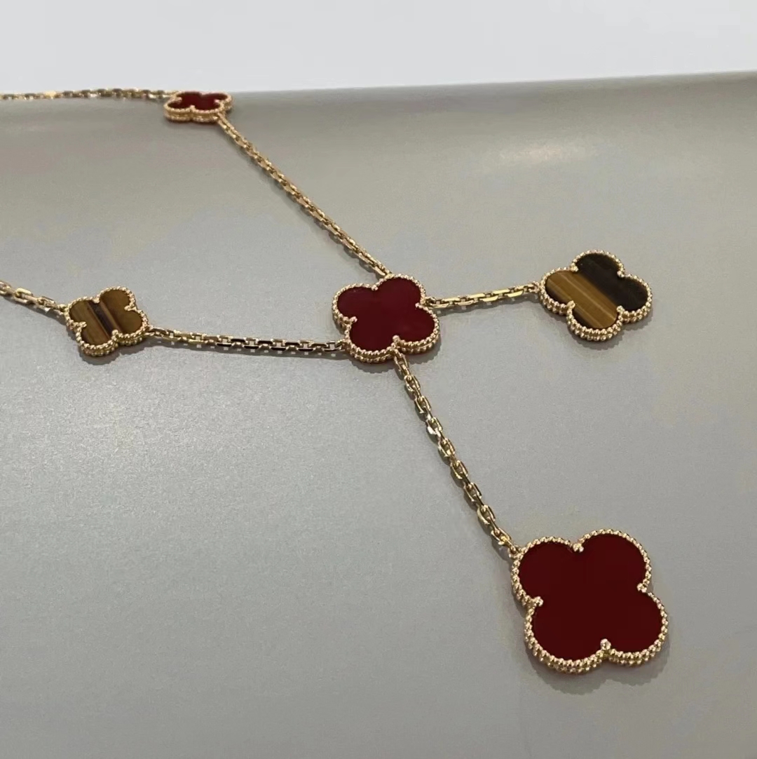 Van Cleef & Arpels Necklace