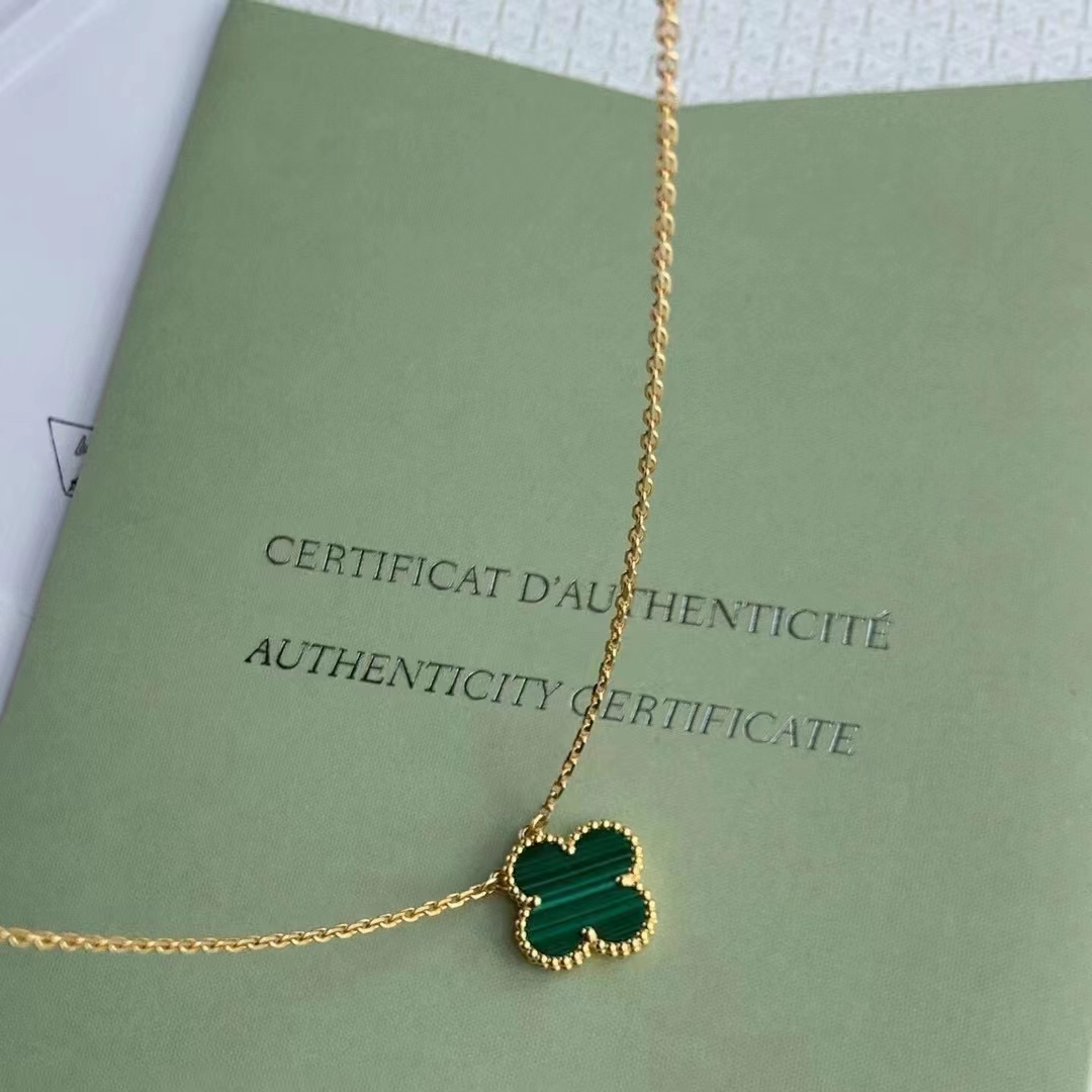 Van Cleef & Arpels  necklace