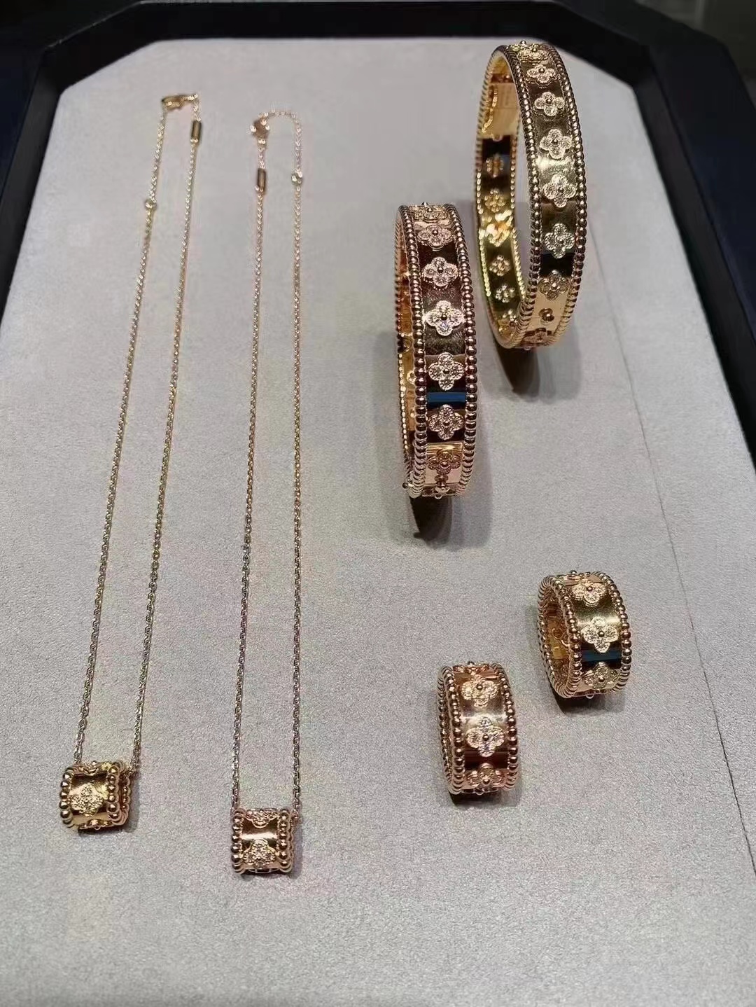 Van Cleef & Arpels Ring