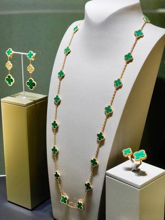 Van Cleef & Arpels Necklace