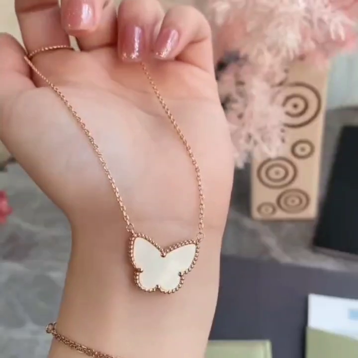 Van Cleef & Arpels necklace