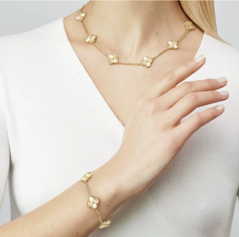 Van Cleef & Arpels Bracelets