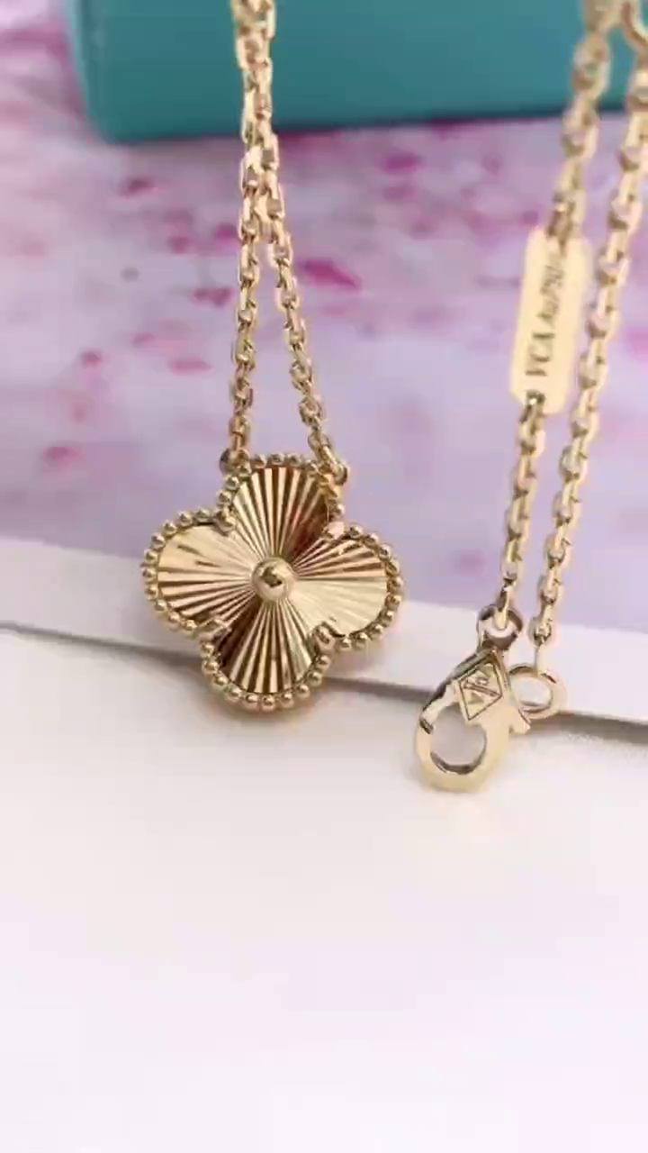 Van Cleef & Arpels necklace