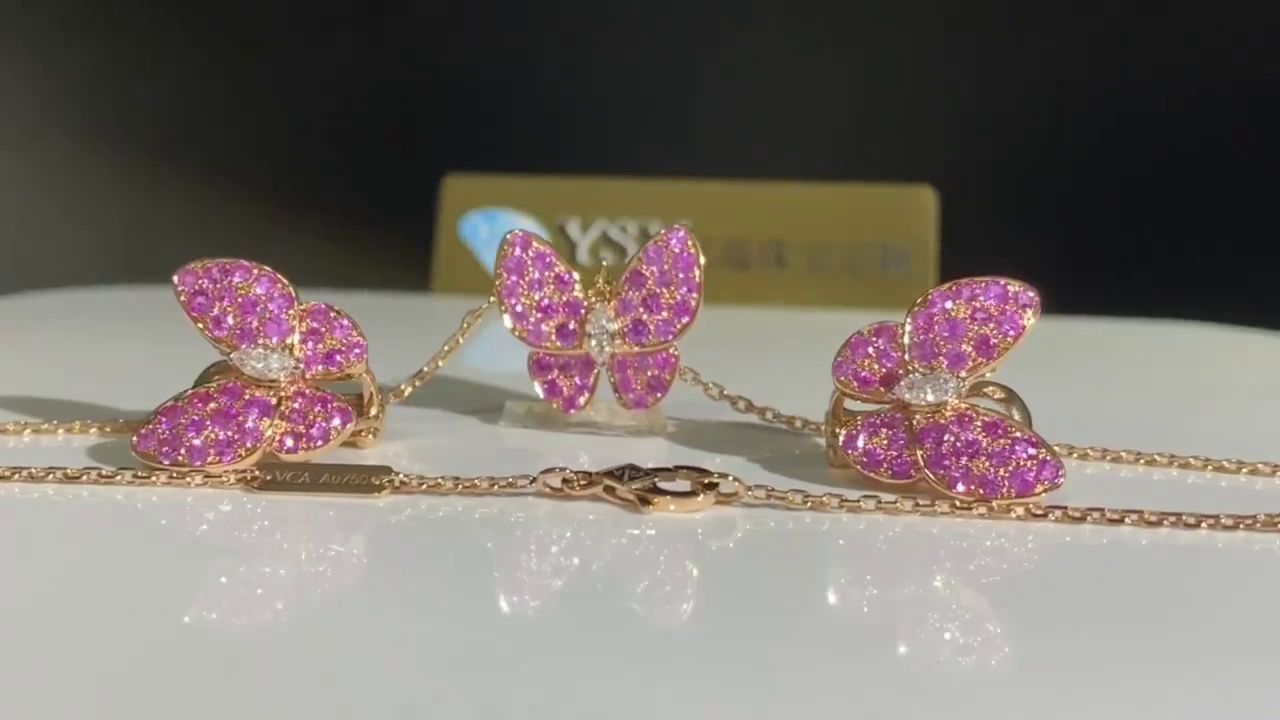 Van Cleef & Arpels  necklace