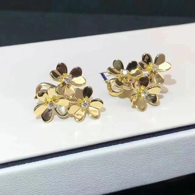 Van Cleef & Arpels Earrings
