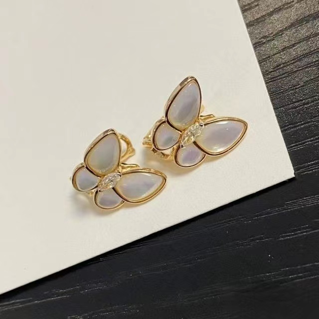 Van Cleef & Arpels Earrings