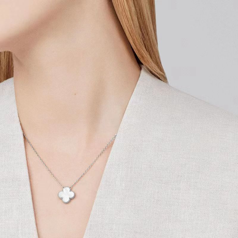 Van Cleef & Arpels necklace