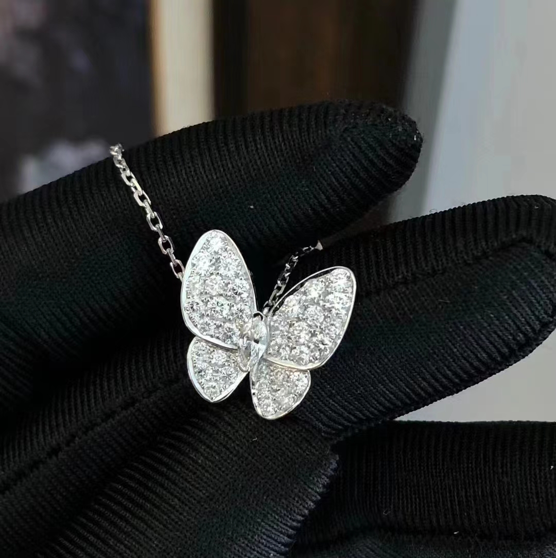 Van Cleef & Arpels  necklace