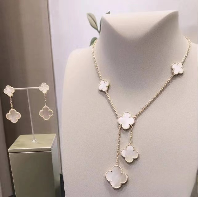 Van Cleef & Arpels Necklace