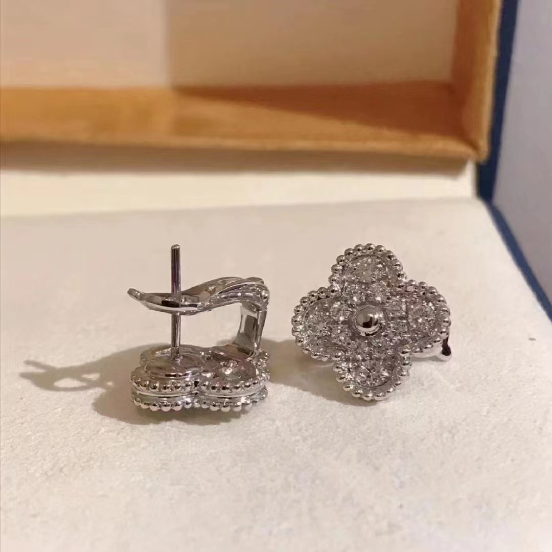 Van Cleef & Arpels Earrings