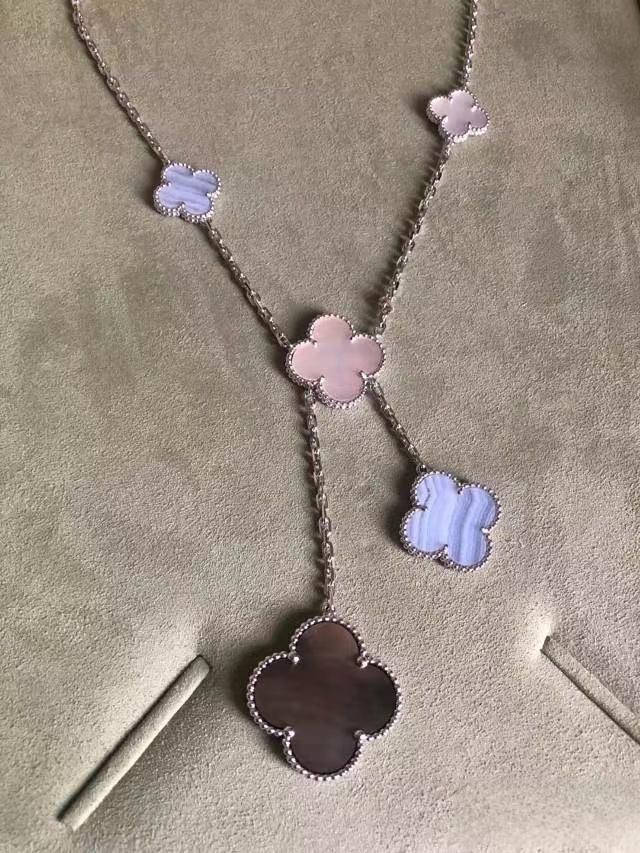 Van Cleef & Arpels  necklace