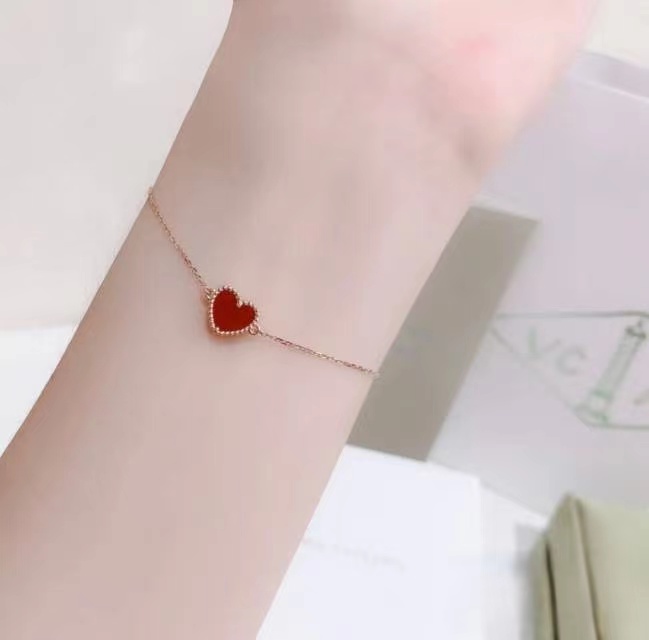 Van Cleef & Arpels Bracelets