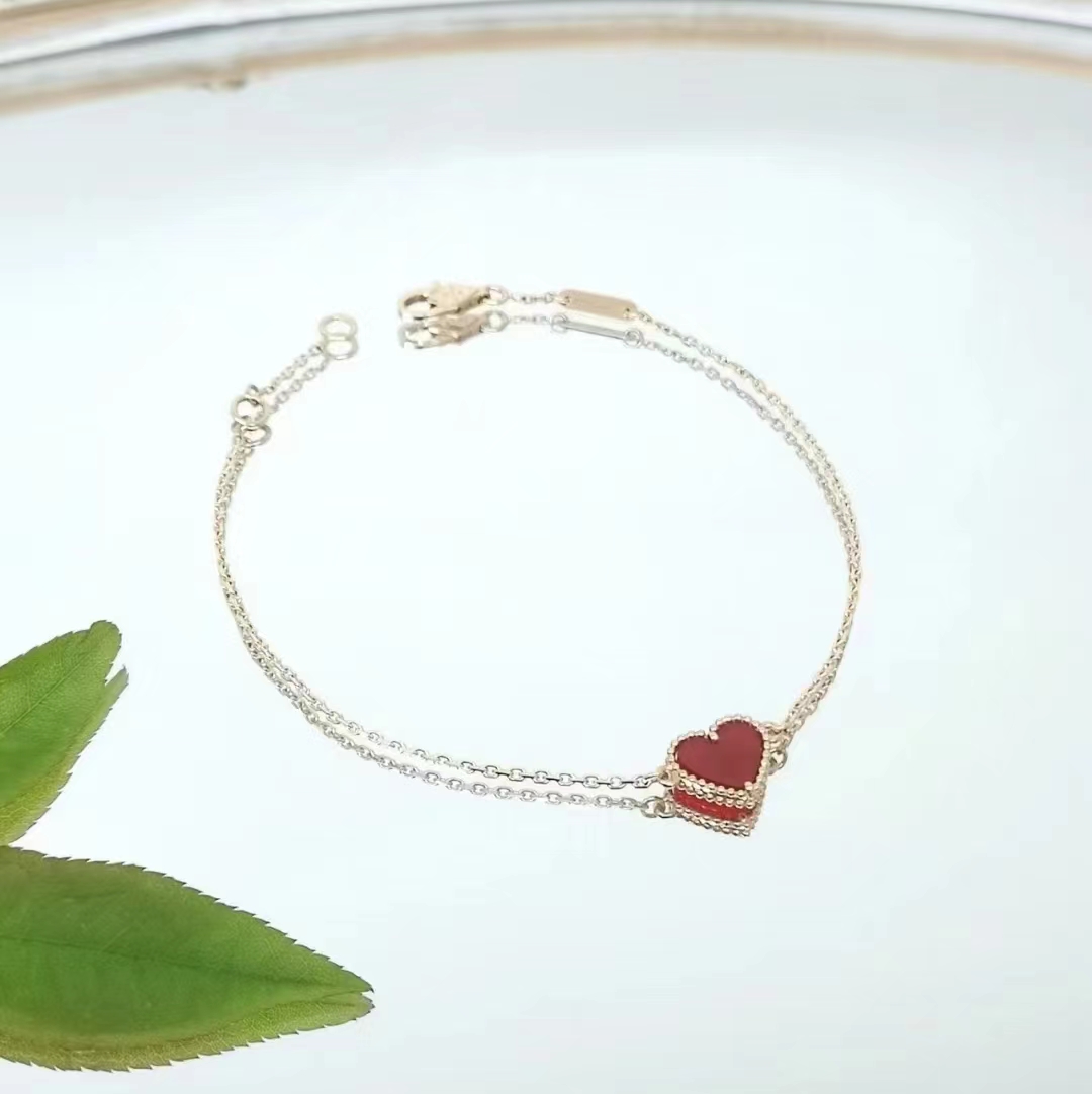 Van Cleef & Arpels Bracelets