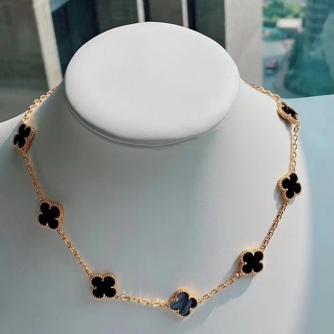 Van Cleef & Arpels necklace
