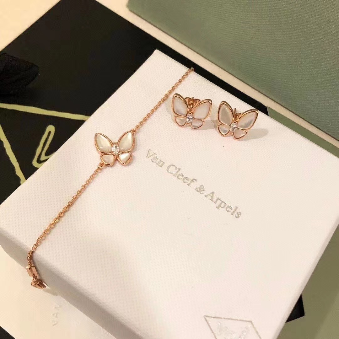 Van Cleef & Arpels Earrings