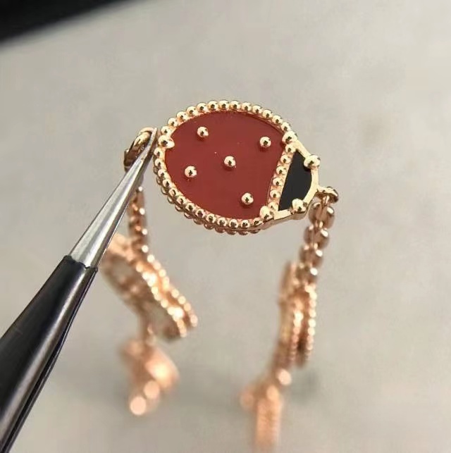 Van Cleef & Arpels bracelet