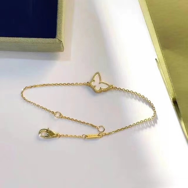 Van Cleef & Arpels Bracelets