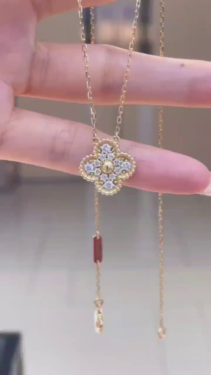 Van Cleef & Arpels  necklace