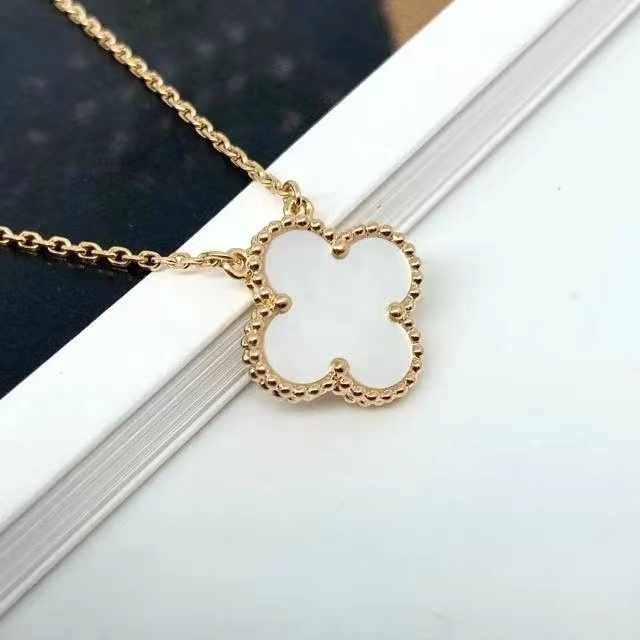 Van Cleef & Arpels necklace