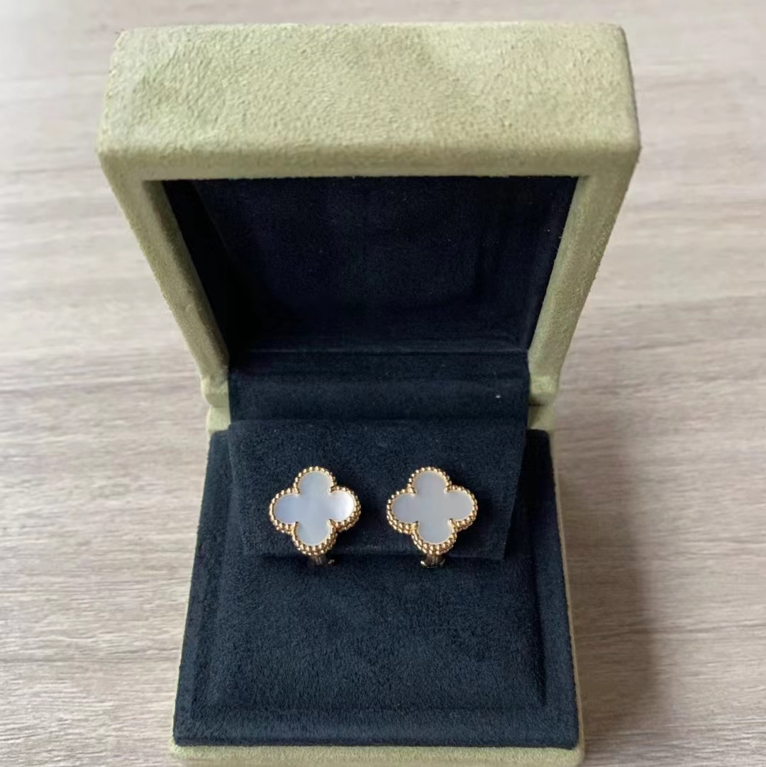 Van Cleef & Arpels Earrings