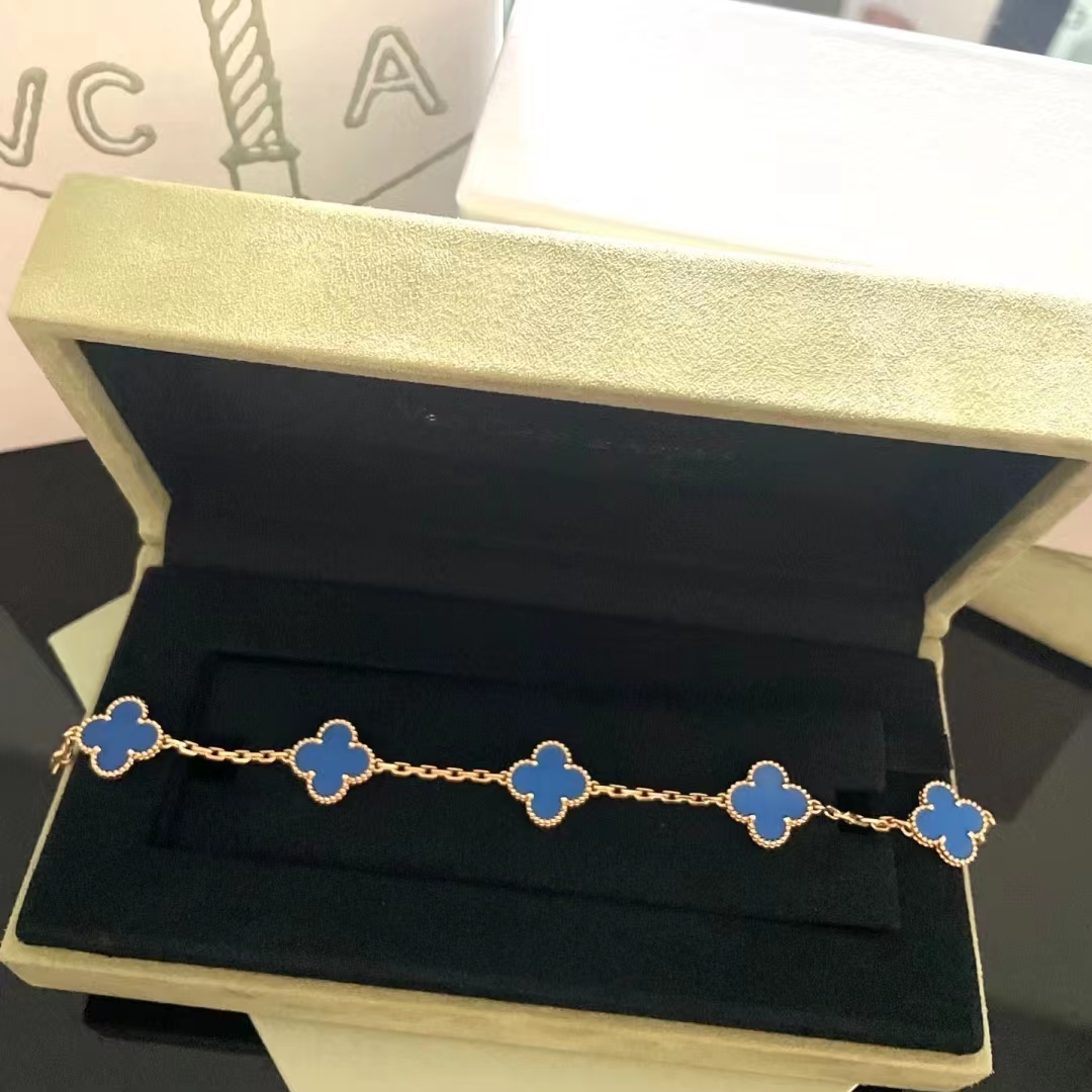 Van Cleef & Arpels Bracelets