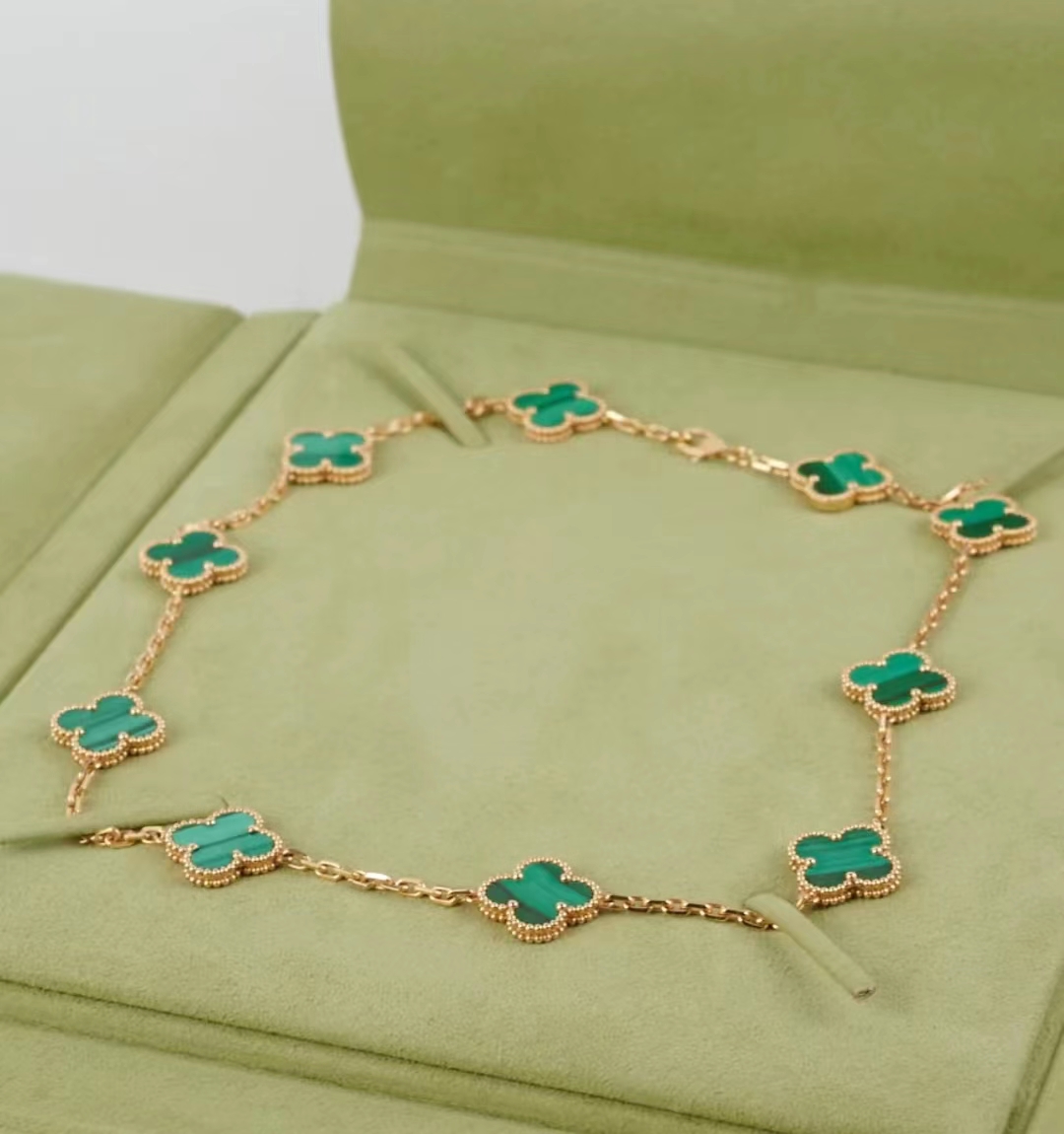 Van Cleef & Arpels Necklace