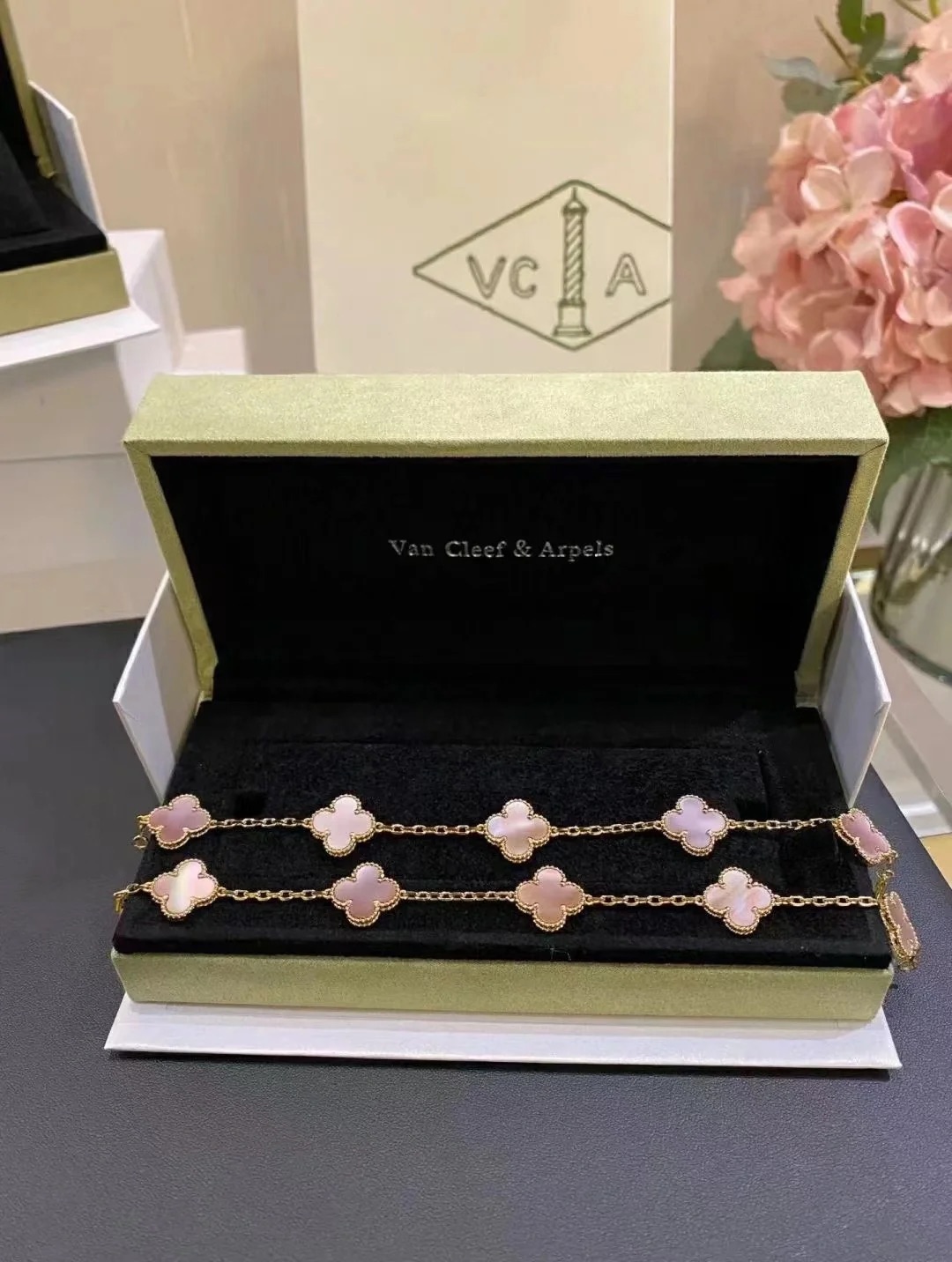 Van Cleef & Arpels Bracelets