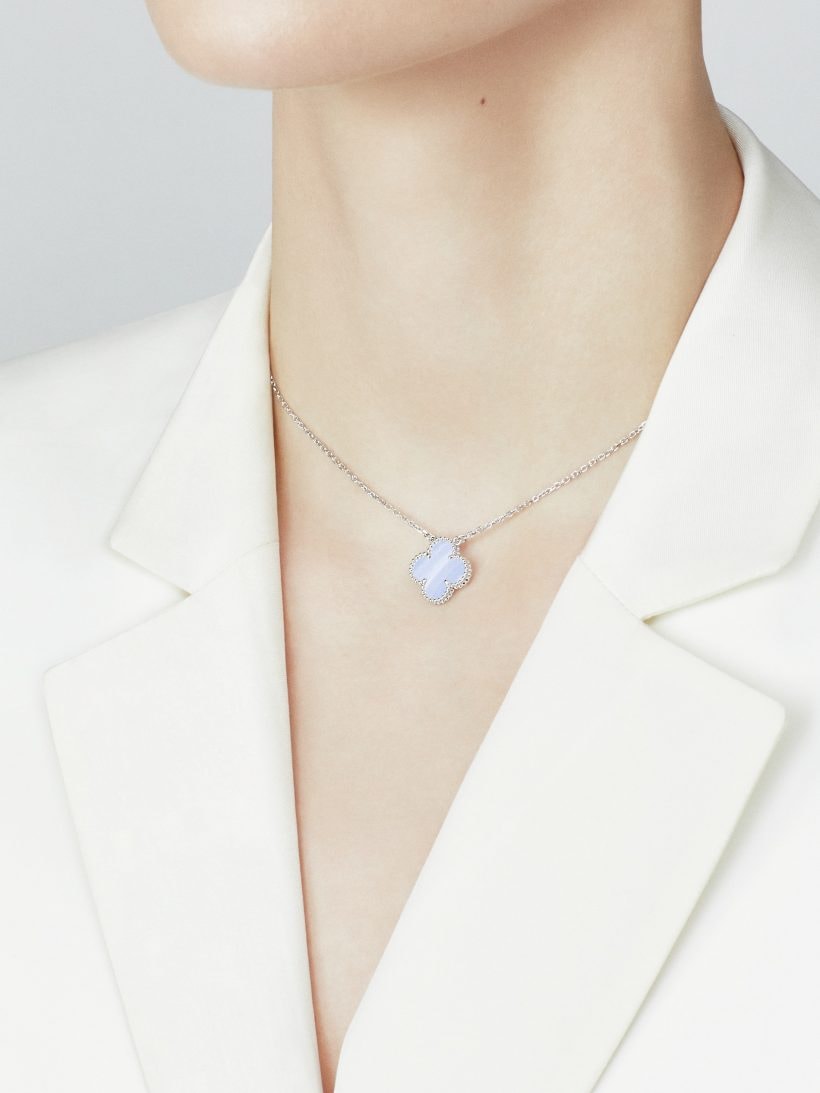 Van Cleef & Arpels pendant necklace