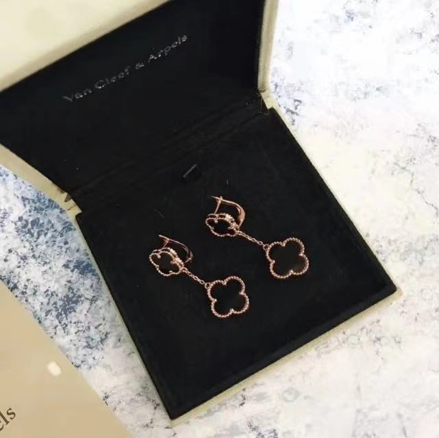 Van Cleef & Arpels Earrings