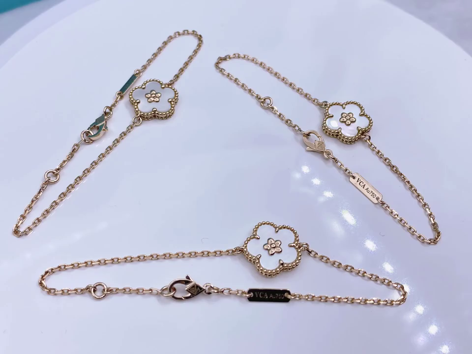 Van Cleef & Arpels Bracelets