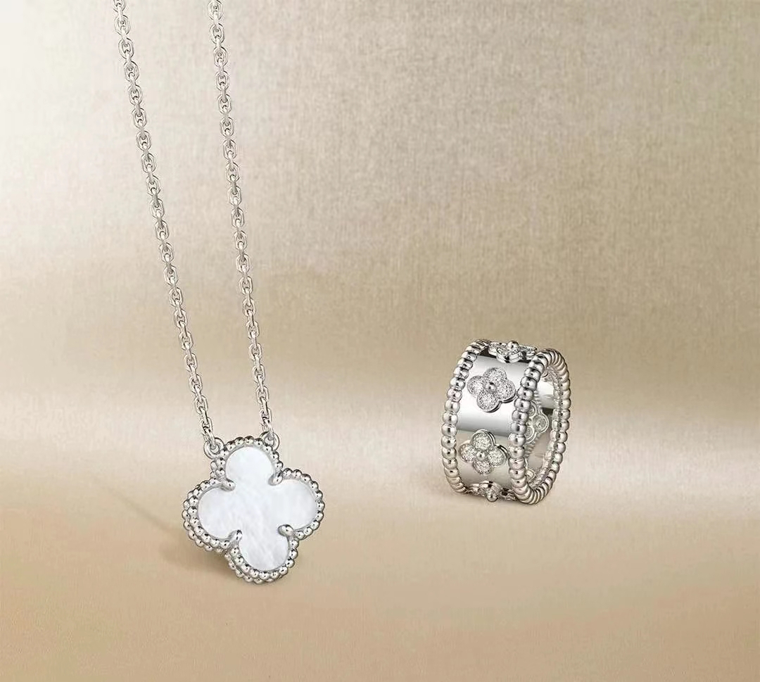 Van Cleef & Arpels necklace