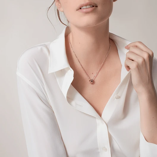 LOVE NECKLACE CARTIER