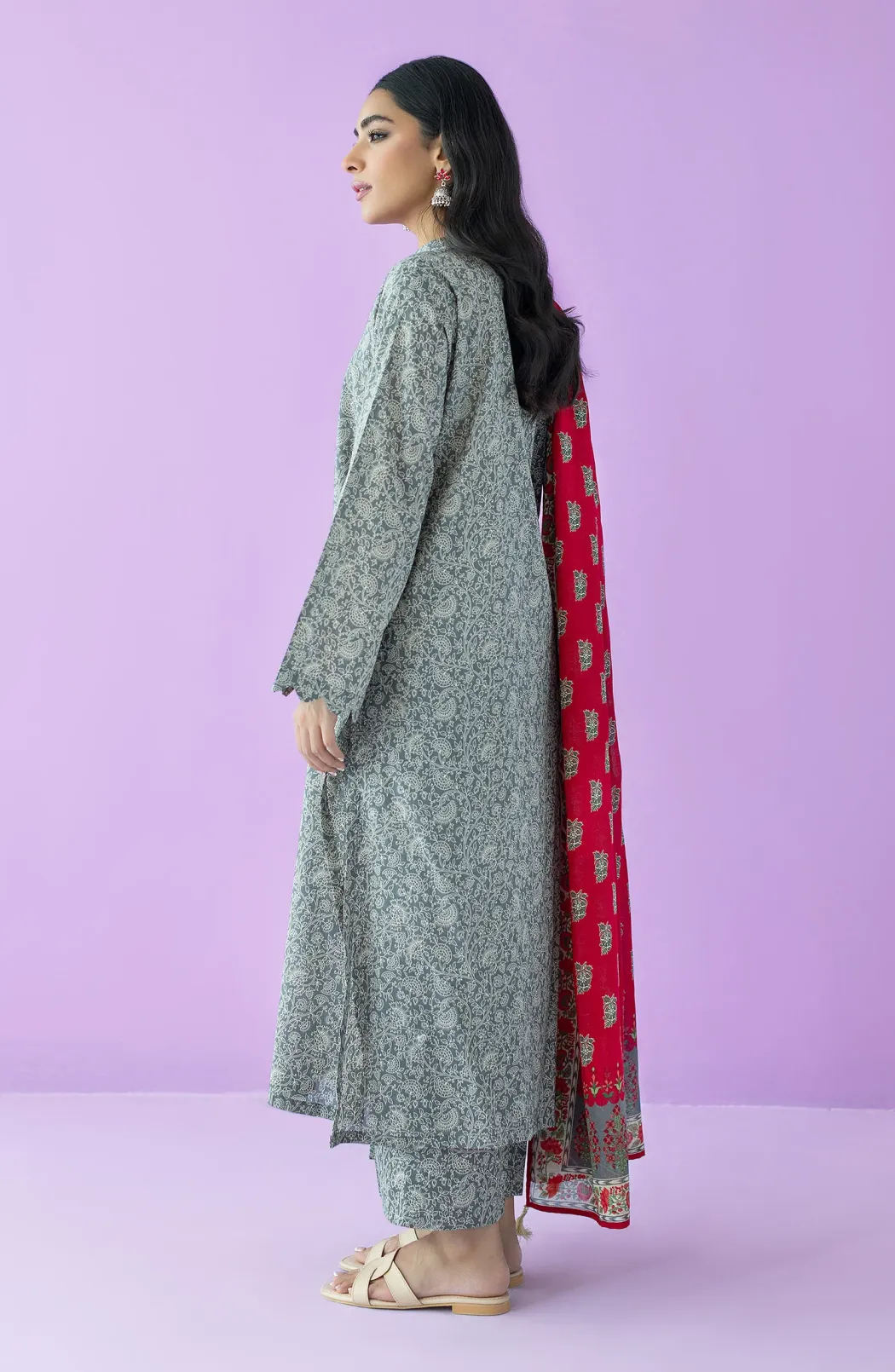 Unstitched 3 Piece Printed Lawn Shirt , Lawn Pant and Lawn Dupatta (OTL-23-209/U GREY)