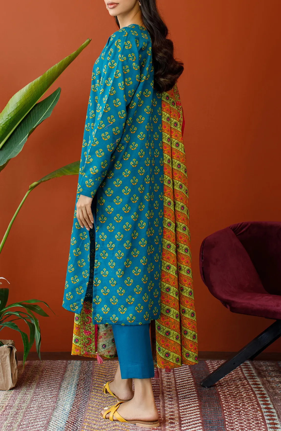 Unstitched 3 Piece Printed Khaddar Shirt , Khaddar Pant and Khaddar Dupatta (OTL-23-304/U TEAL)