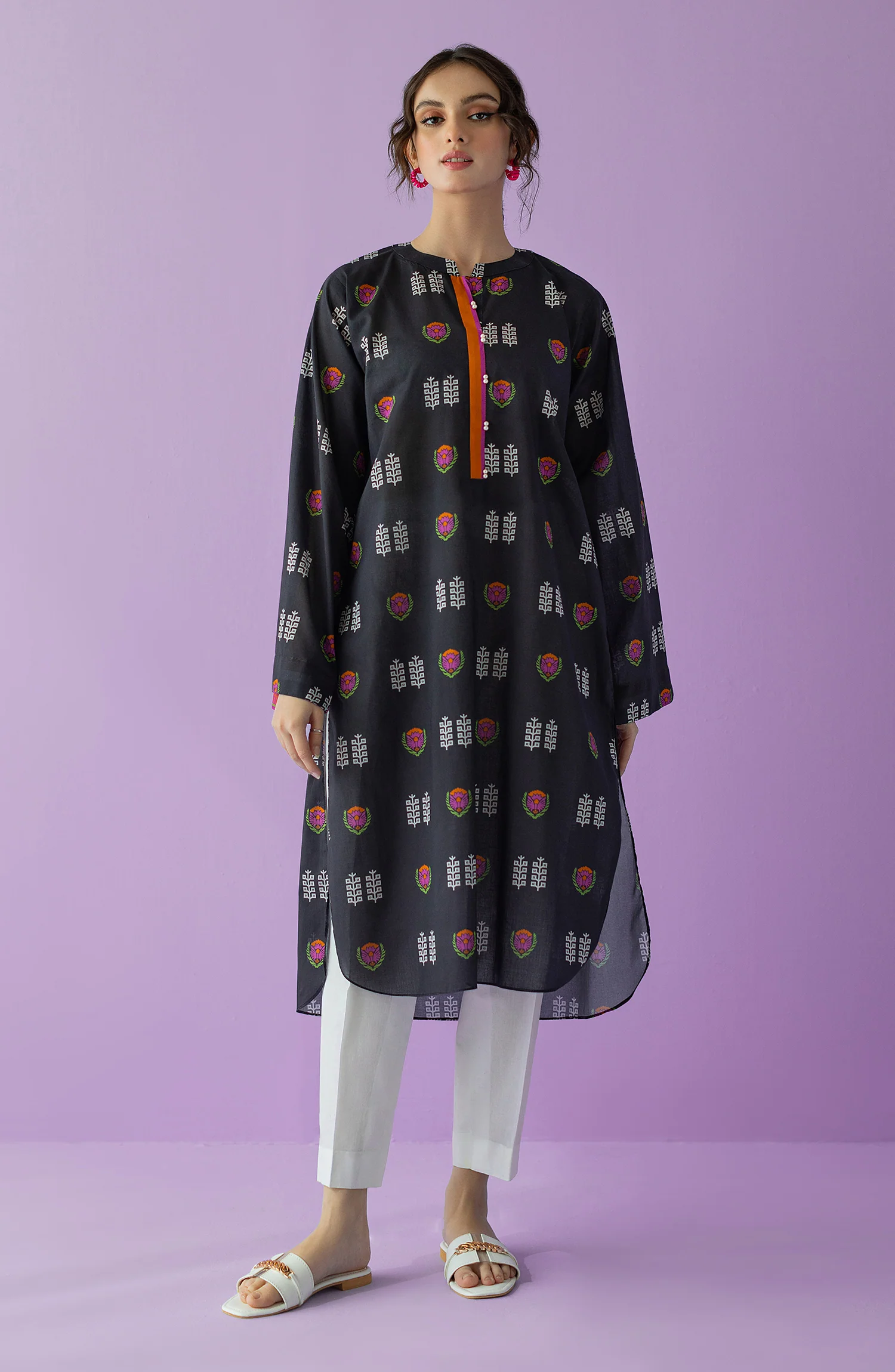 Unstitched 1 Piece Printed Lawn Shirt (HCS-23-026/U BLACK)