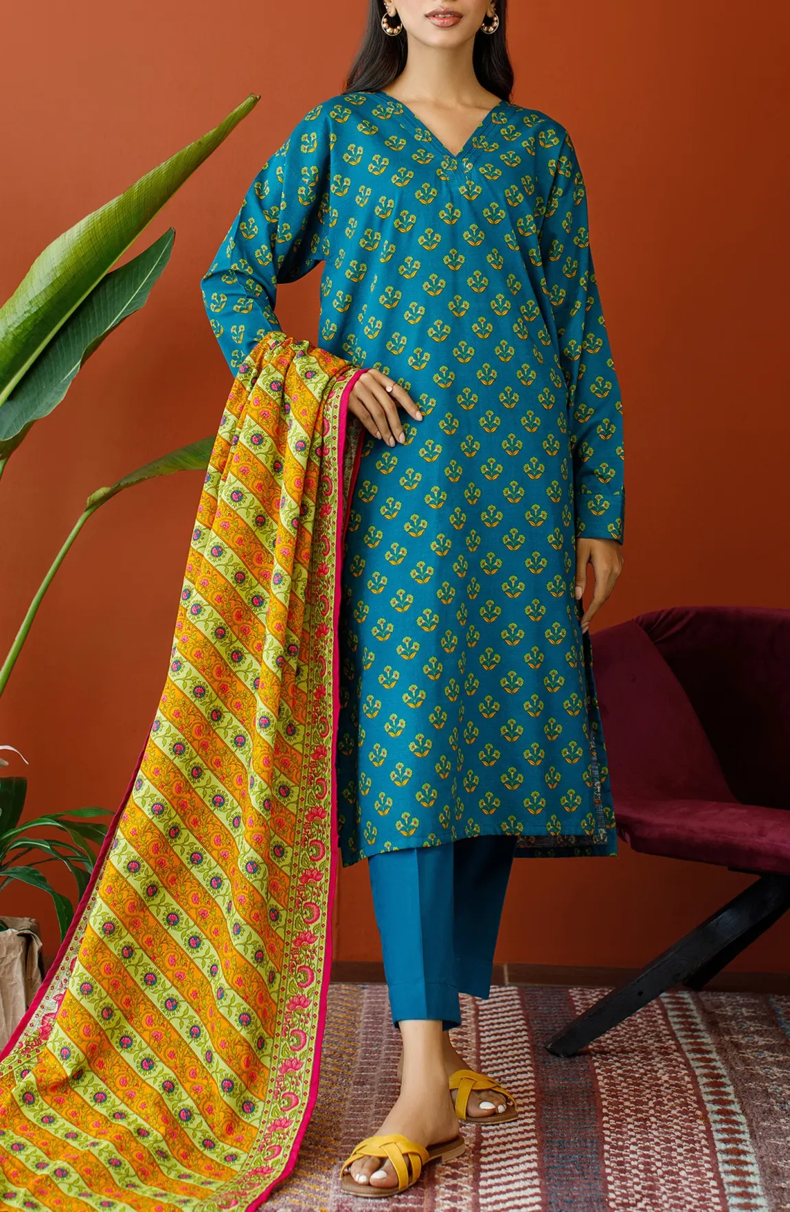Unstitched 3 Piece Printed Khaddar Shirt , Khaddar Pant and Khaddar Dupatta (OTL-23-304/U TEAL)